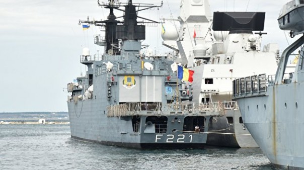 В поисках лампы Алладина: Киев хочет ввести НАТО и ООН в Азовское море. Андрей Бабицкий