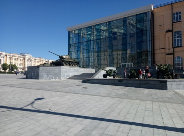 Репортаж из Украины: Слезы харьковских «мусоров»