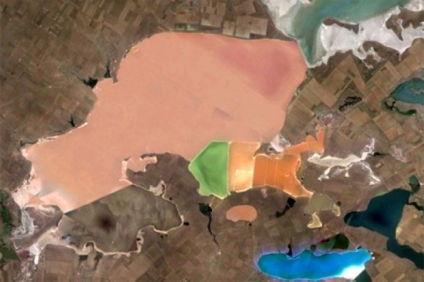 Кислотный отстойник «Крымского титана» отомстит за перекрытый Северо-Крымский канал