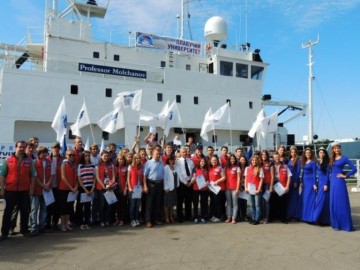 «Арктический плавучий университет» успешно завершена десятая экспедиция.