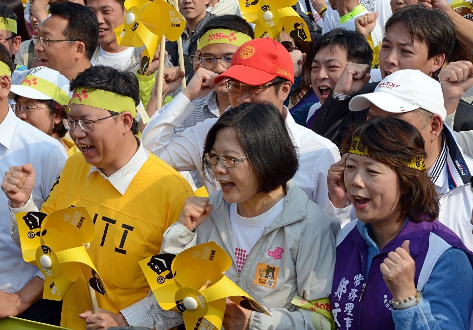 тайвань. чудо тайвань. гора тяньмэнь фото. тайвань экономическое чудо. экчудо тайваня 1976.