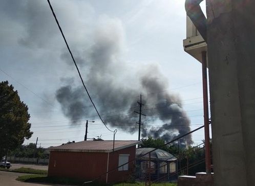 В Житомире масштабный пожар на картонной фабрике – в огне 3 тысячи квадратных метров