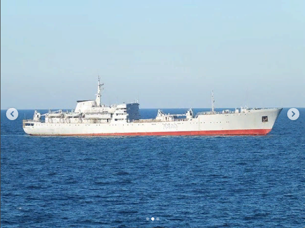 Корабли ВМС Украины вошли в экономическую зону России у берегов Крыма