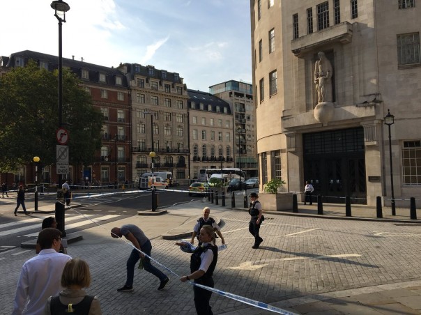 В Лондоне возле здания Би-би-си подорвали автомобиль