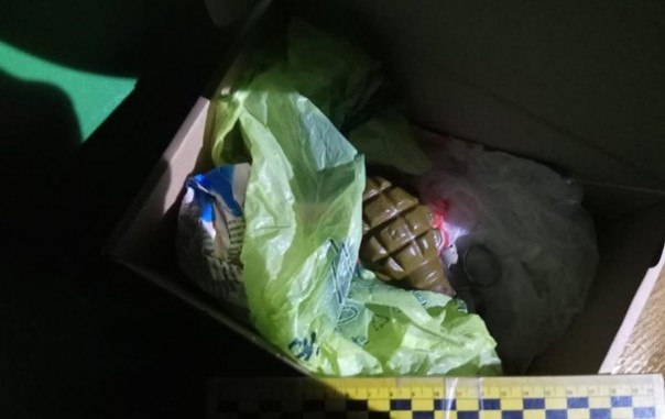 В Харькове под дверь квартиры подбросили гранату | В Лисичанске угрожали взорвать музыкальную школу | В гараже Днепра нашли противотанковую ракету