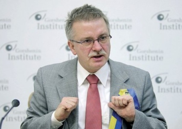 Брюссель посоветовал Порошенко оставить мечты о стратегическом курсе в ЕС и НАТО