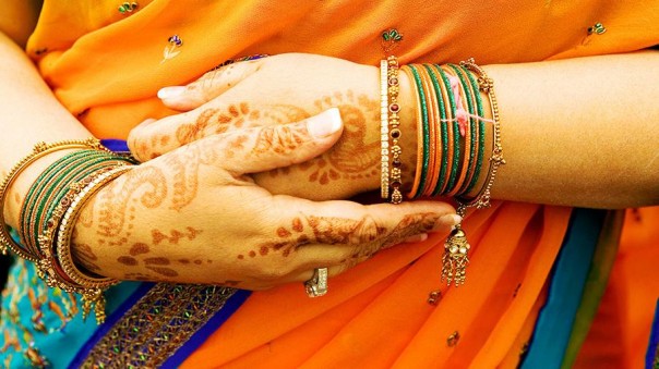 Индиец увидел лицо жены после свадьбы и подал на развод