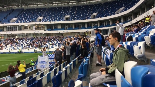 На футбольном матче калининградские фанаты скандировали: «Кёнигсберг!»