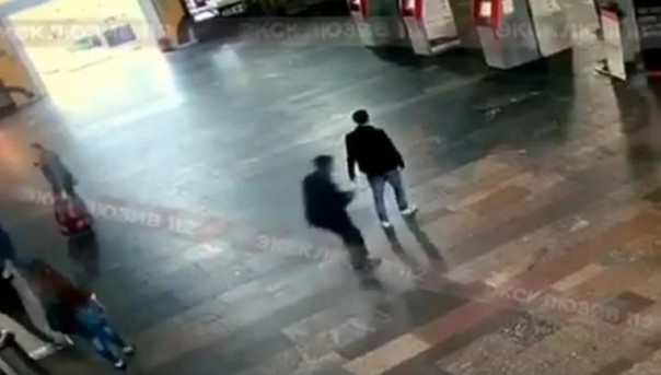 Мужчина с ножом напал на людей на Курском вокзале