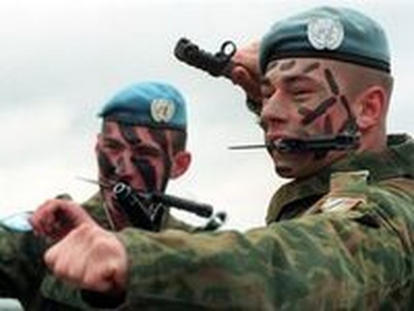 Украинская разведка: вооруженные до зубов русские уже у границы