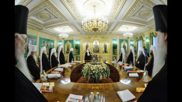 Московский Патриархат разрывает все "дипломатические" связи с Константинополем