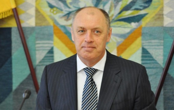 Уволенный горсоветом мэр Полтавы вышел на работу