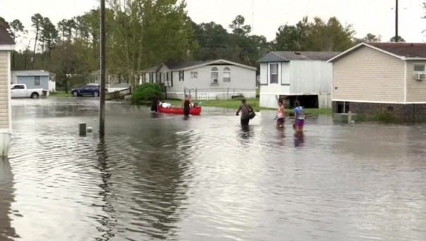 После удара "Флоренс" Северная и Южная Каролина ушли под воду