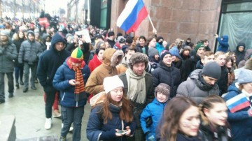 За что выступали 12-летние «пенсионеры», или сколько стоит участие в митинге