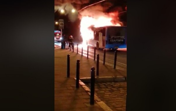 Во Львове на ходу загорелся автобус