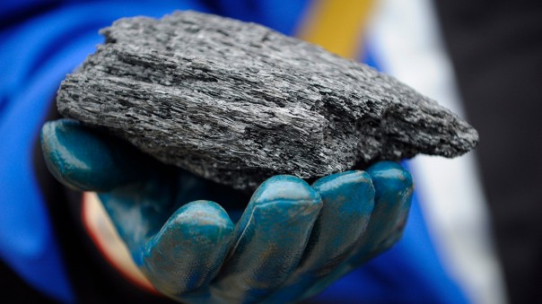 «Газпром нефть» готовит мощности для первого в России производства игольчатого кокса