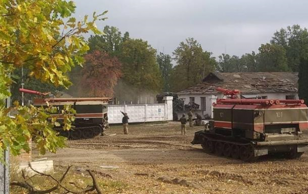 Под Ичней происходит до трех взрывов в час