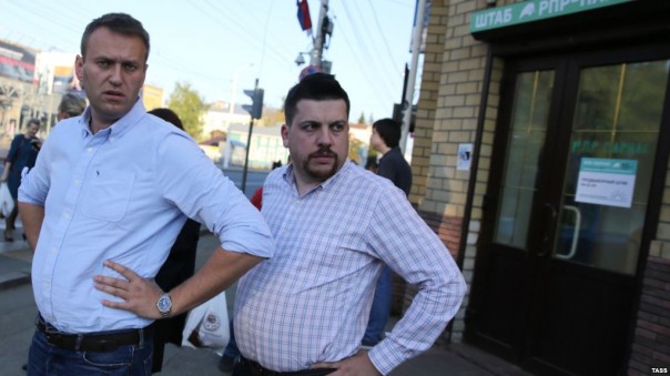 «Карманный революционер» Волков пришёл на замену Навальному