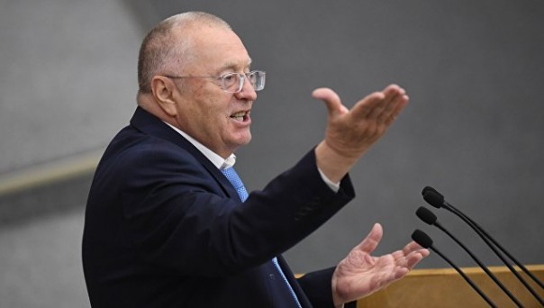 Жириновский предложил Трампу встретиться и выпить за провал импичмента