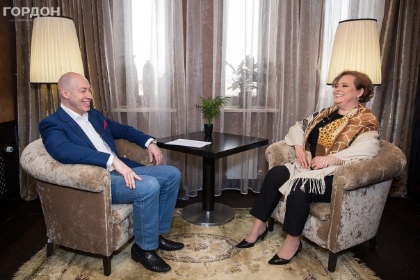 Две сенсации от «друзей народа»