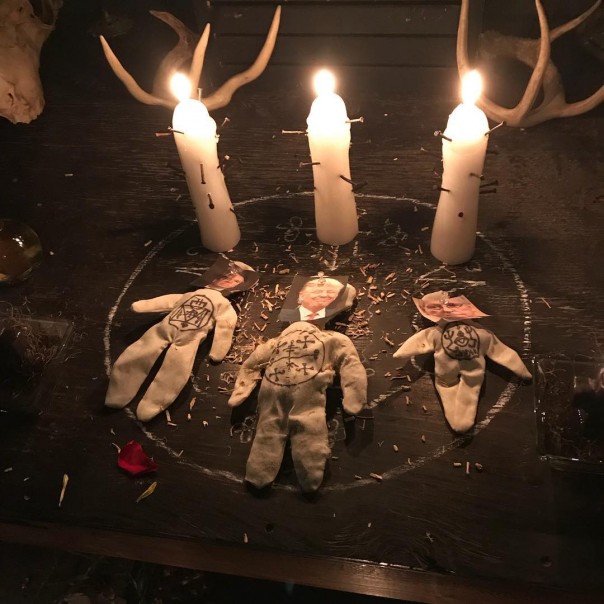 В Нью-Йорке ведьмы навели порчу на Кавано и Трампа