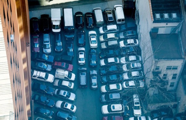 Автомобиль в Нью-Йорке. Неоправданная роскошь, а не средство передвижения. ТОП-5 причин