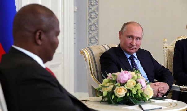 Сумеет ли Париж выгнать русских из ЦАР?