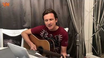 «Вот кому государство должно»: Вячеслав Мясников написал песню про Ольгу Глацких