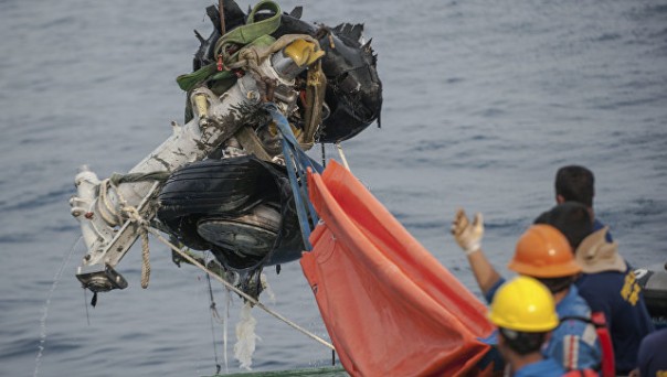 Разбившийся в Индонезии Boeing летал с неисправным указателем скорости