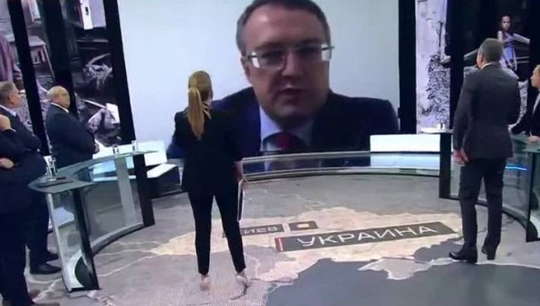 Антон Геращенко был пойман на лжи и слился из прямого эфира программы "60 минут"