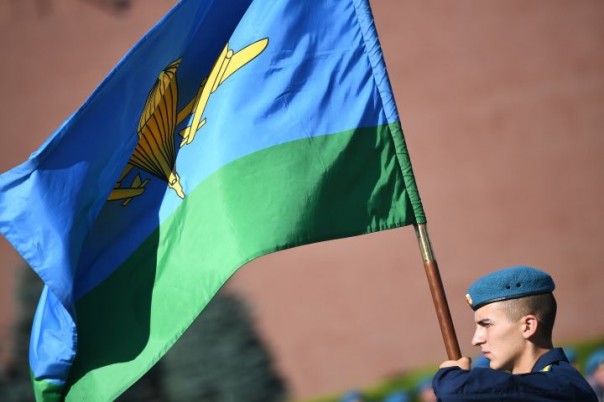 Путин поздравил Рязанское училище ВДВ с вековым юбилеем