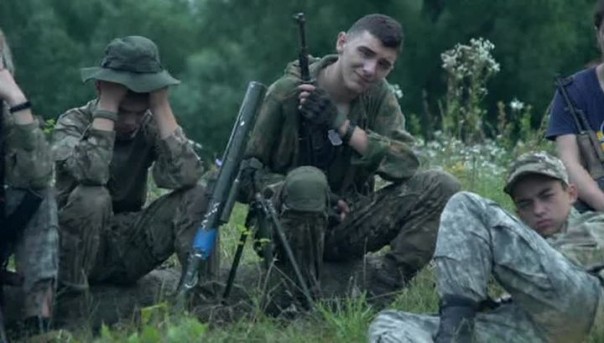 ОБСЕ: Киев должен расследовать сообщения о детских радикальных лагерях