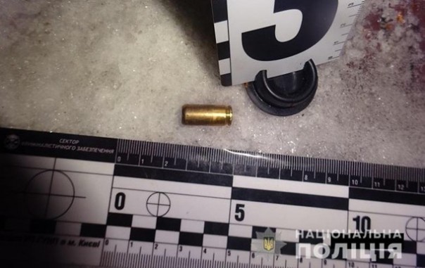 В Киеве произошла драка со стрельбой, есть раненые | В спорткомплексе Харькова произошла массовая драка