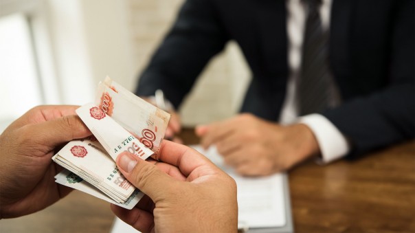 Второй полковник Захарченко? На Алтае у борца с коррупцией ищут миллиард рублей