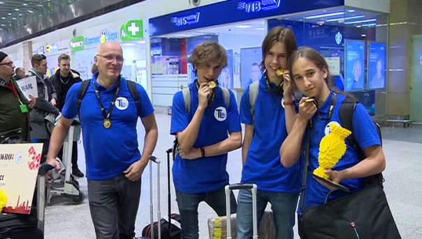 Российские школьники выиграли 11 золотых медалей на турнире по информатике