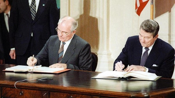 Пентагон оправдываясь за свое решение о выходе из ДРСМД перед партнерами по НАТО в очередной раз обвиняет Москву