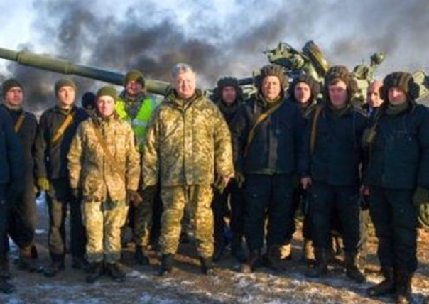 У Порошенко засекретили итоги военного положения