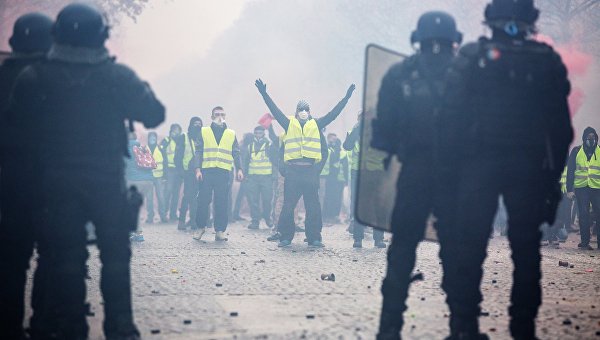 Право на протест. Майдан в Париже затянулся