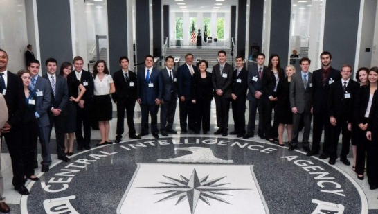 Московский участковый получил 13 лет за работу на ЦРУ