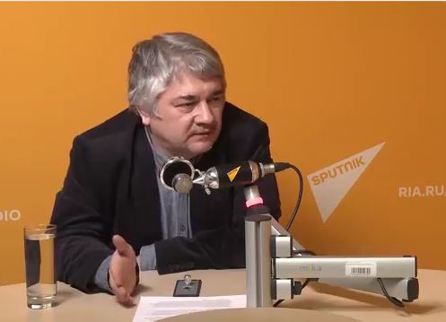 Ростислав Ищенко: Петр Порошенко отправил моряков на убой