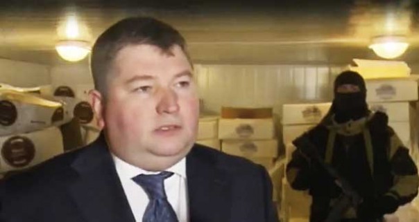 Упитанный таможенник отправлен под арест