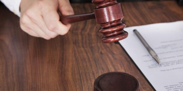 Закрыто дело хабаровского врача об экстремизме из-за картинки в соцсети