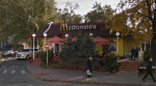 «Вирус Ницой»: одесского радикала–убийцу отказались обслуживать на «рідній мові» в американском общепите