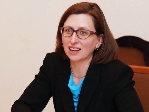 Приготовление к войне до последнего украинца продолжается: На Украину прибыла замглавы Минобороны США