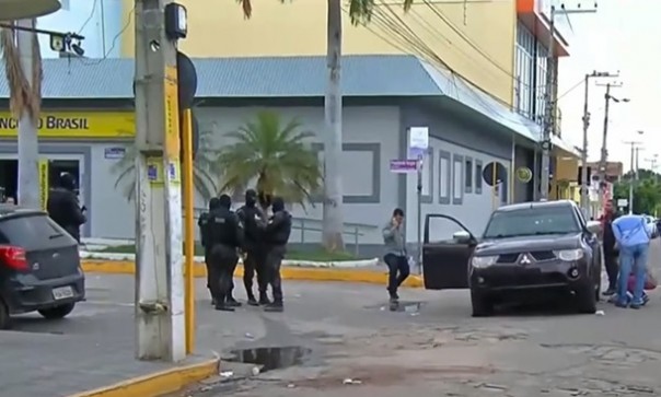 В Бразилии при попытке ограбления банка погибли 13 человек