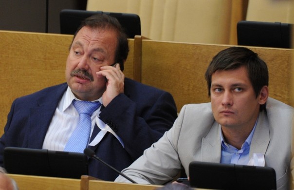 Лживые защитники экологии: почему на самом деле Гудковы выступают против мусорного завода в Коломне?