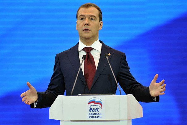 Следует ли  «Единая Россия» маршрутом поздней КПСС?