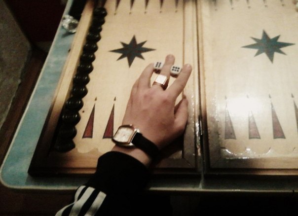 Зачем «Дождь» пропагандирует АУЕ-культуру среди молодежи?