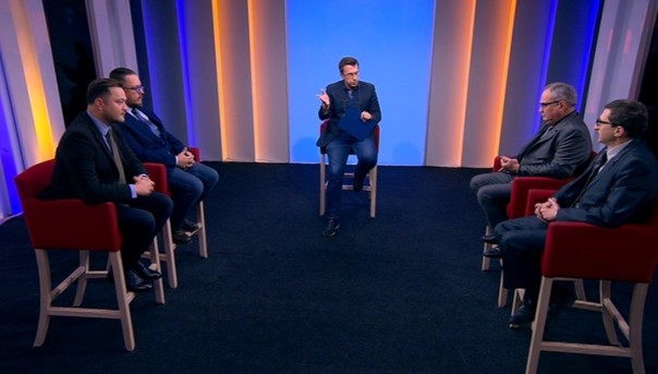 Эксперты: кризис во Франции и обещания Макрона