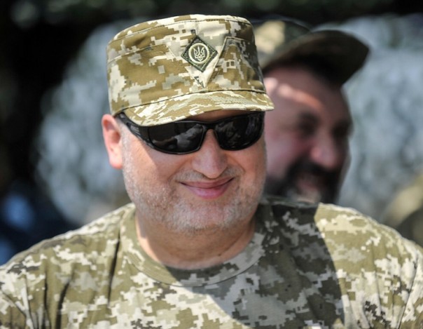 Украинский политолог ответил анекдотом на угрозу Турчинова зайти в Керченский пролив